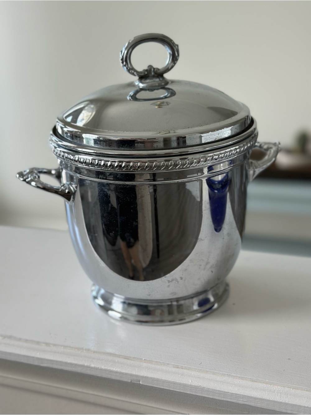 VTG Silver Plated Ice Bucket with Lid and Handles
